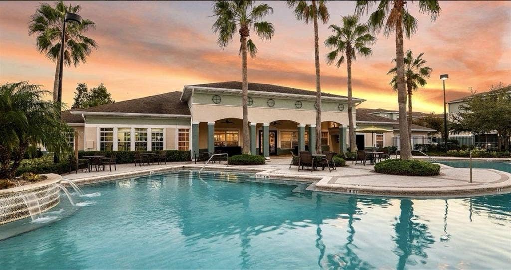 Master bedroom w/private bath