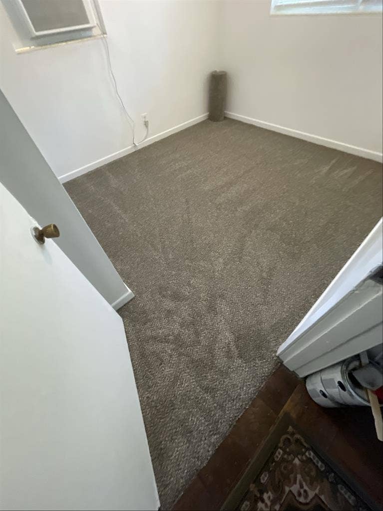 Mid-Century home with room for rent