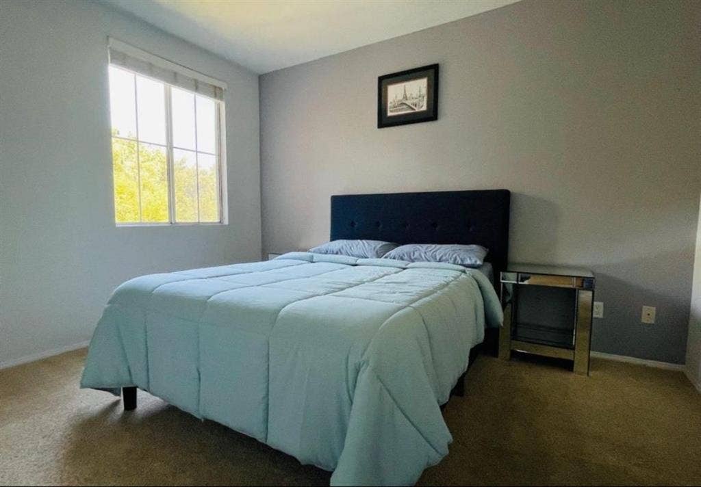 Bedroom and private bathroom