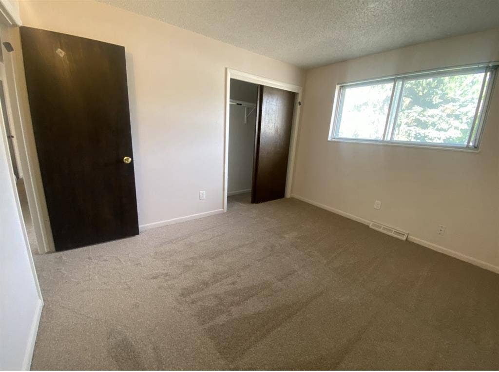 Castle Rock Private Bed and Bath!