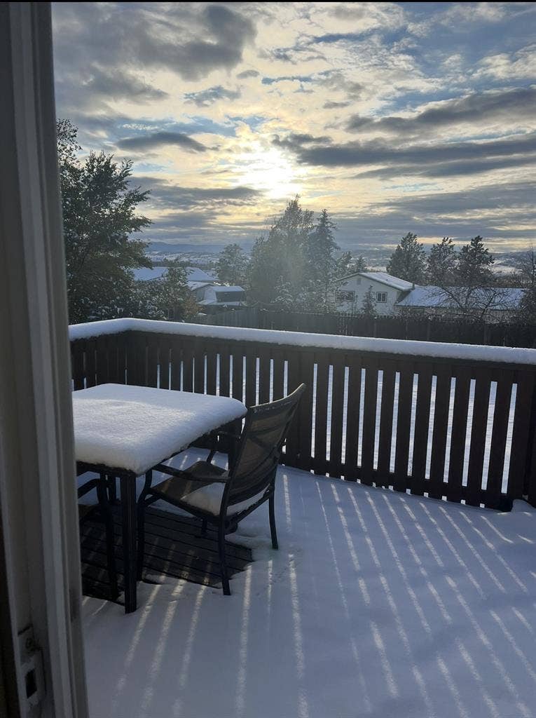 Castle Rock Private Bed and Bath!