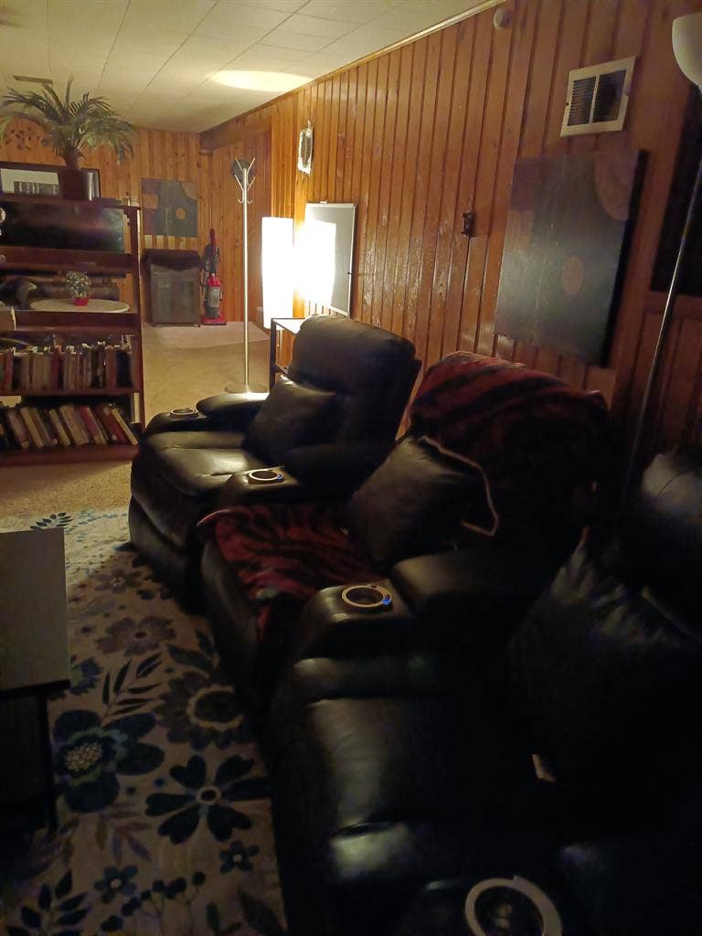 3 rooms and  bathroom in Floriss