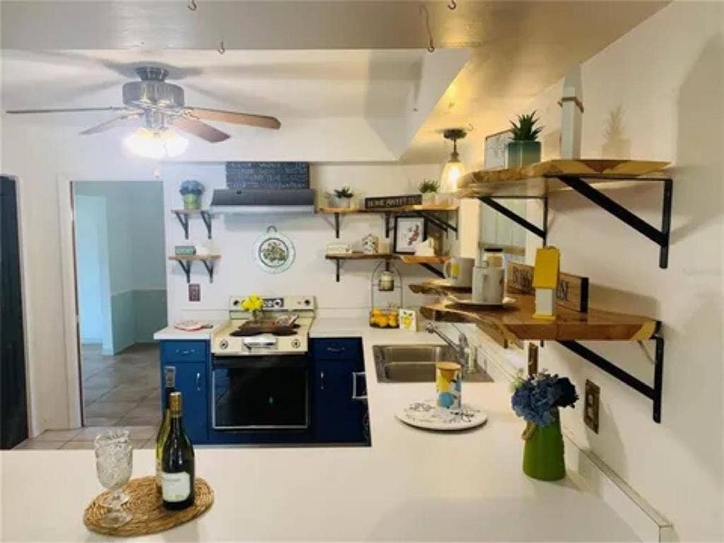 Room for rent $ all included