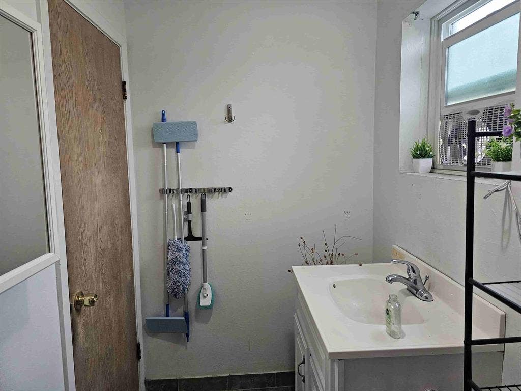 Private -  Large Room/Full Bath