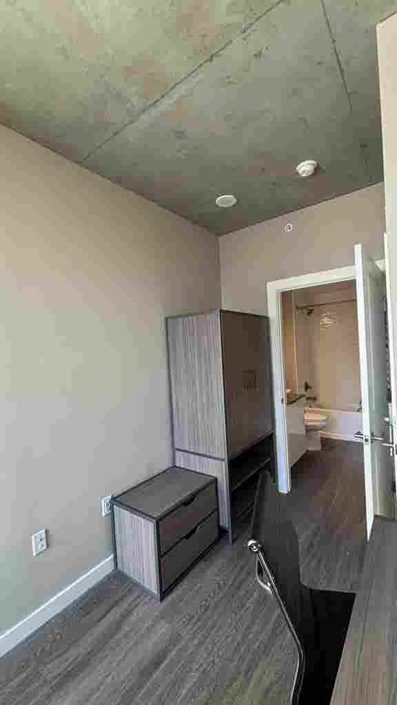 MASTER BEDROOM IN U DISTRICT