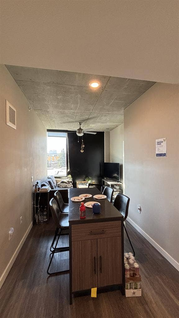 MASTER BEDROOM IN U DISTRICT