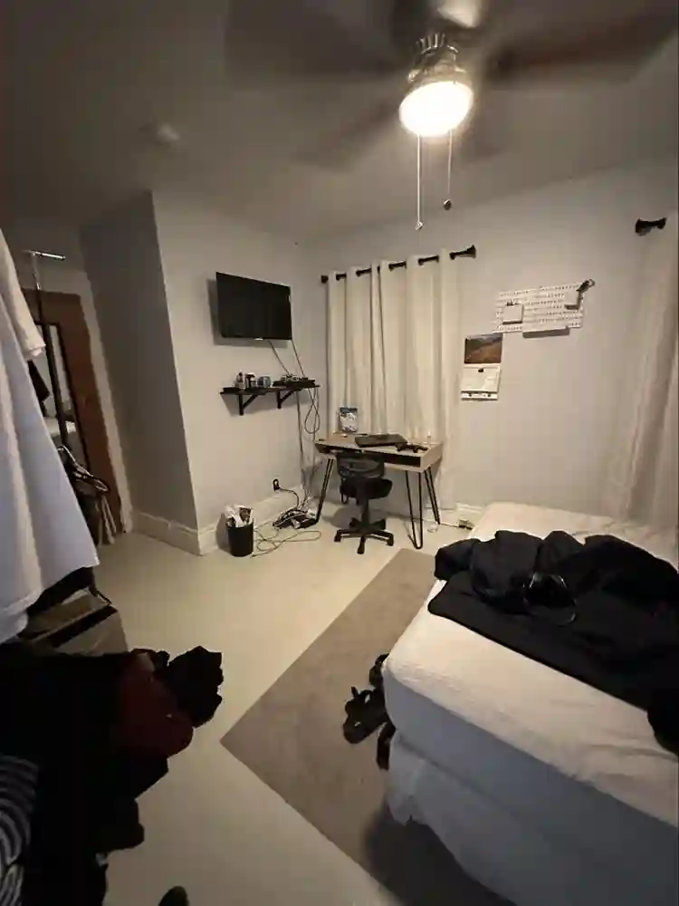 ASL-Friendly Rooms Near RIT