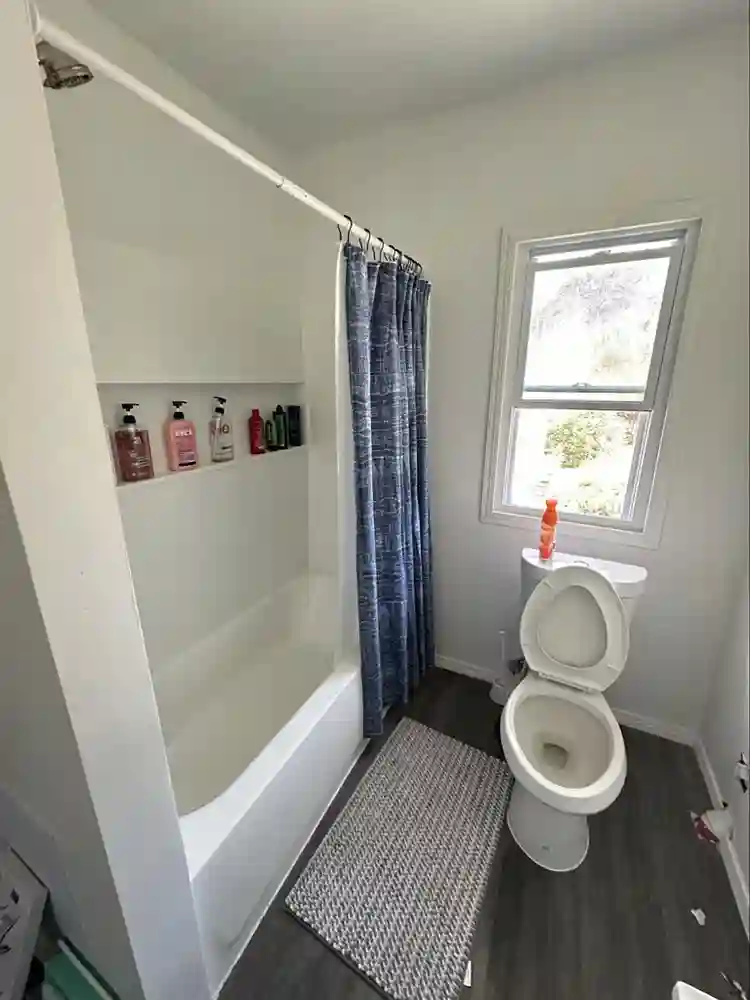 ASL-Friendly Rooms Near RIT