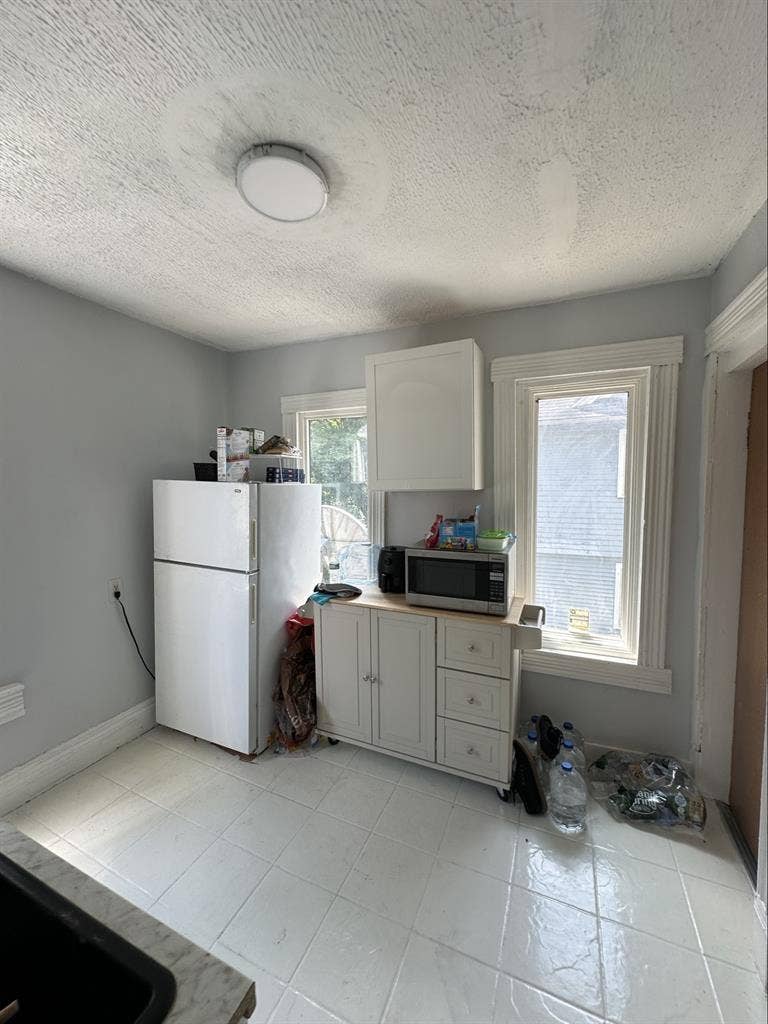 ASL-Friendly Rooms Near RIT