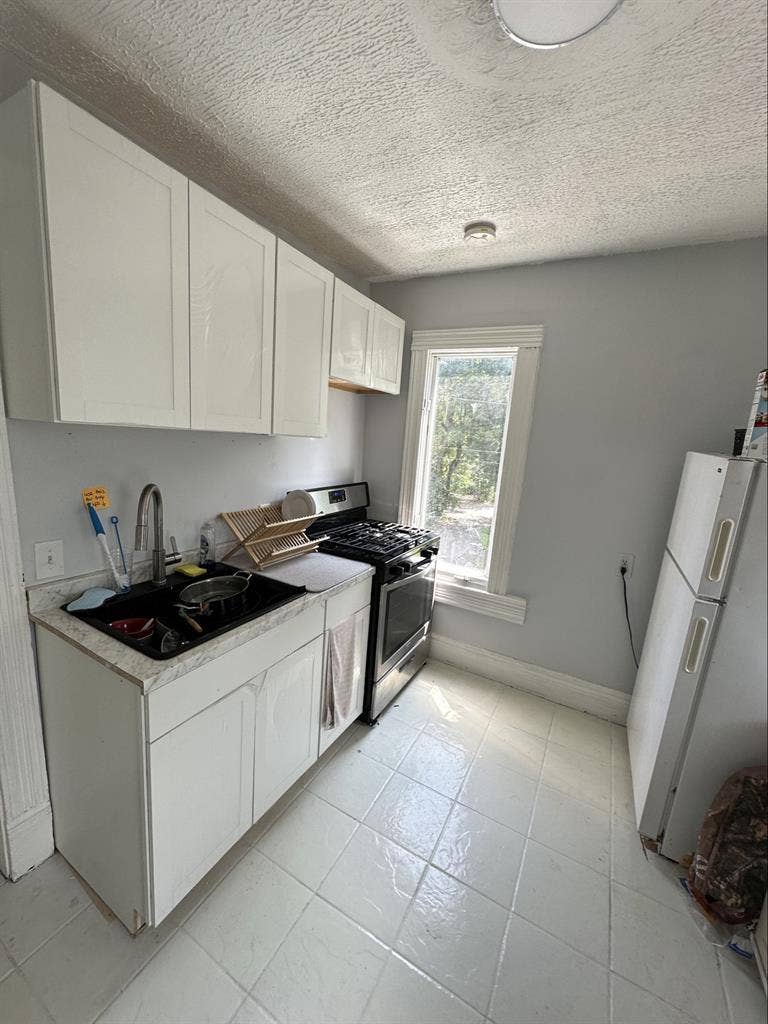 ASL-Friendly Rooms Near RIT