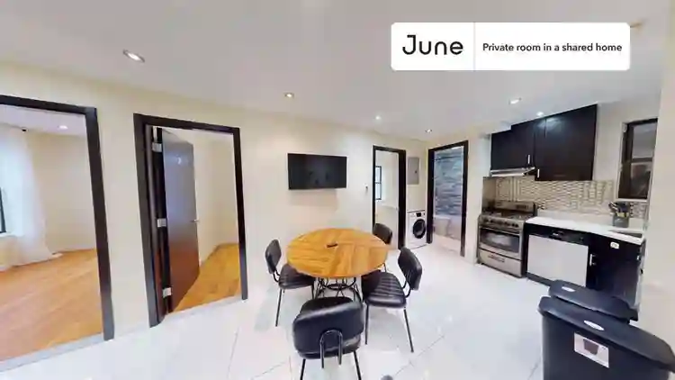 4 BR in New York City