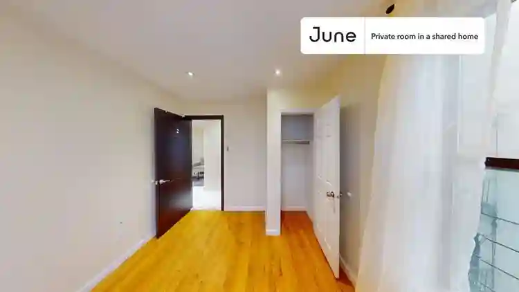 4 BR in New York City