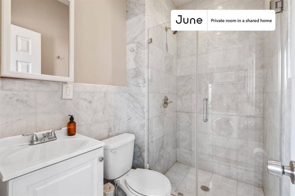 2 BR in New York City