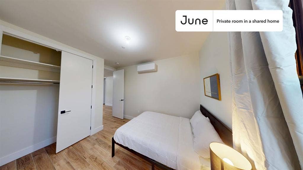 3 BR in New York City