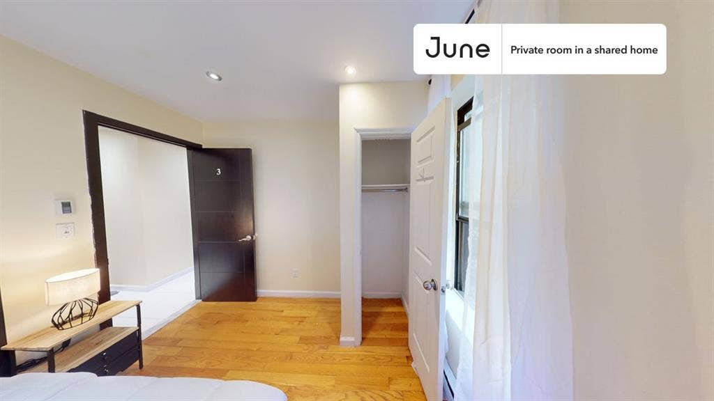 4 BR in New York City