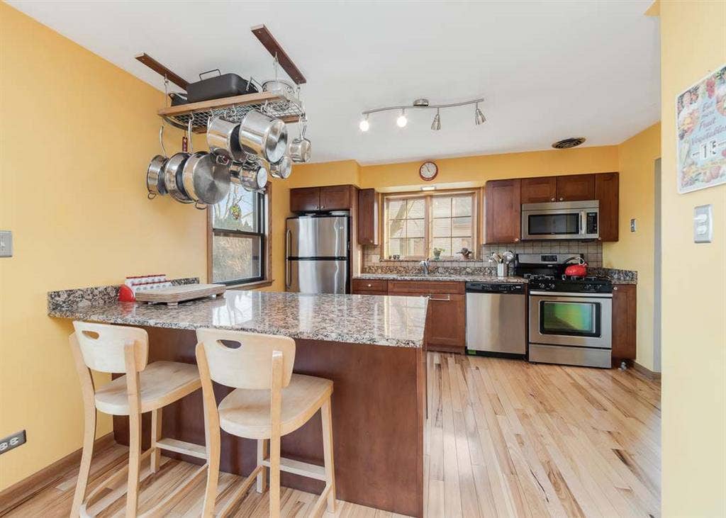 room available w full bath