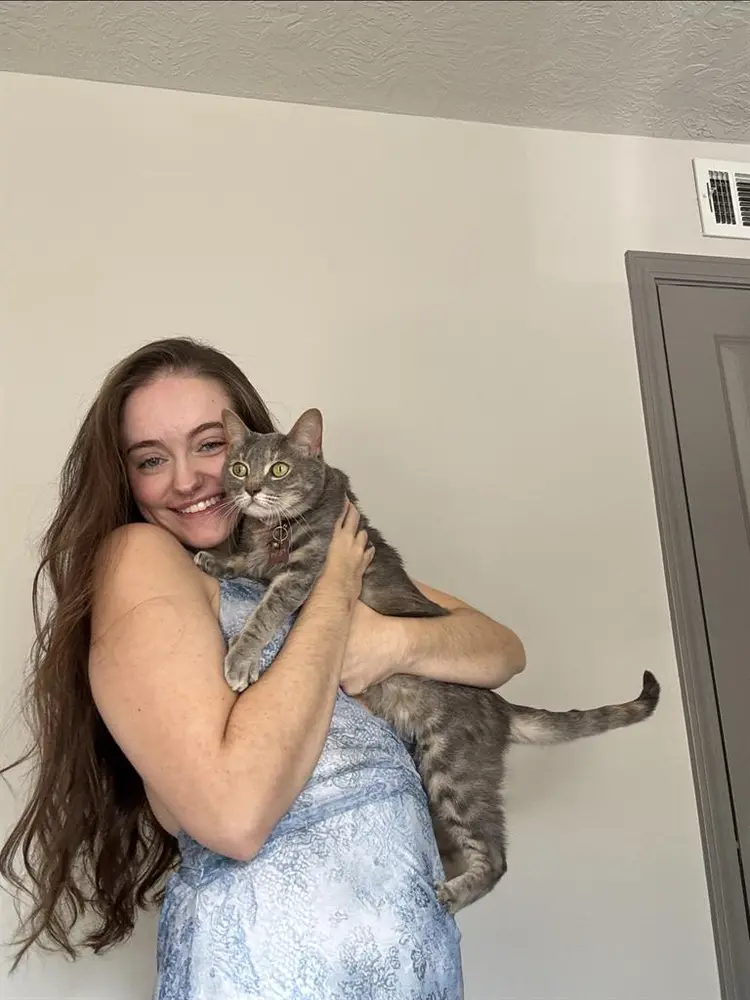 Quiet Young Female Roommate Wanted