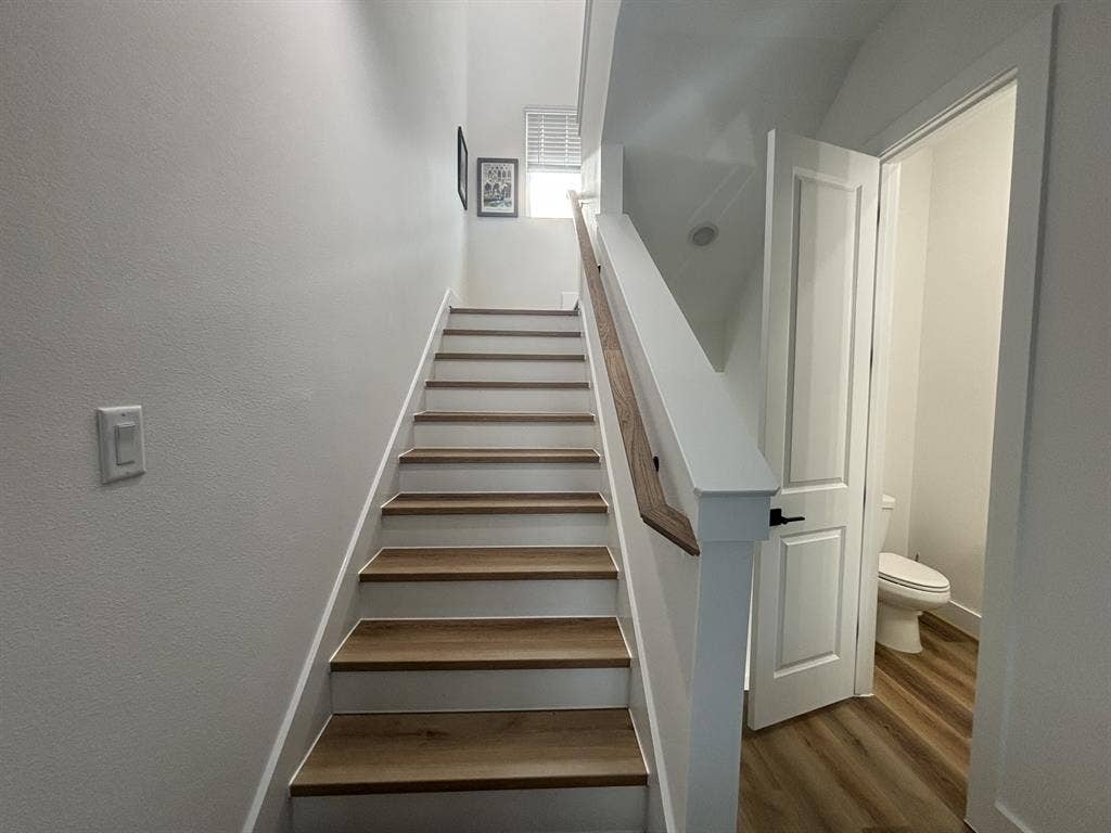 Private Room Near Downtown/ U of H