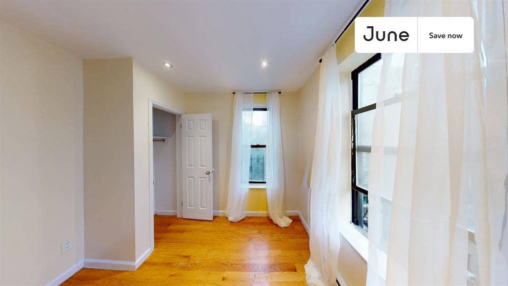 4 BR in New York City