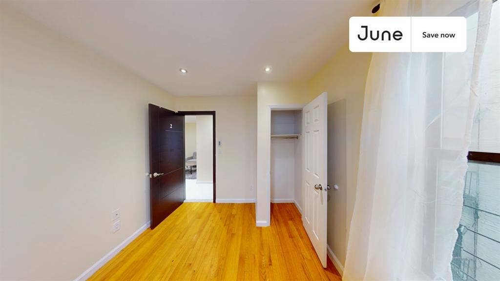 4 BR in New York City