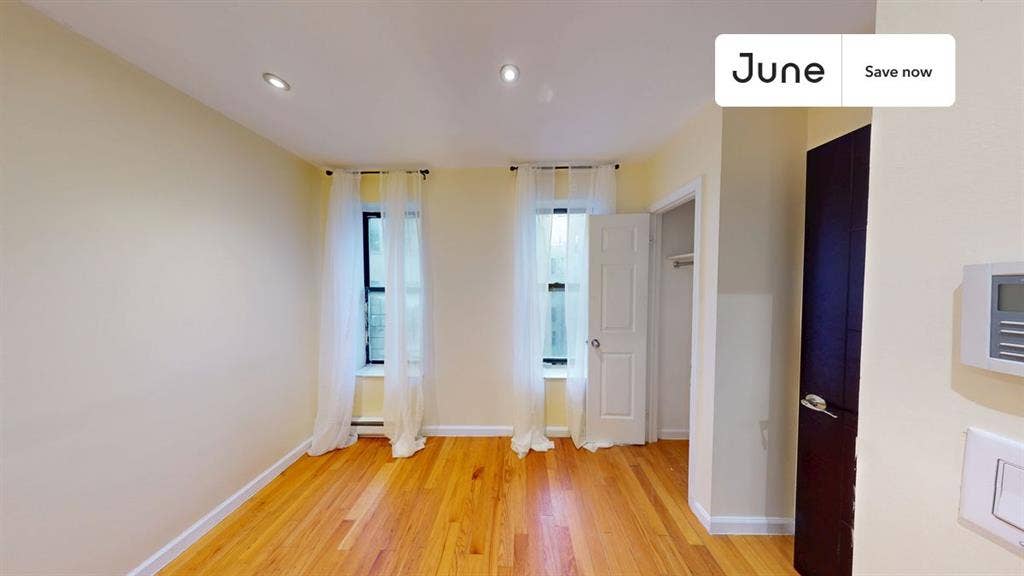 4 BR in New York City