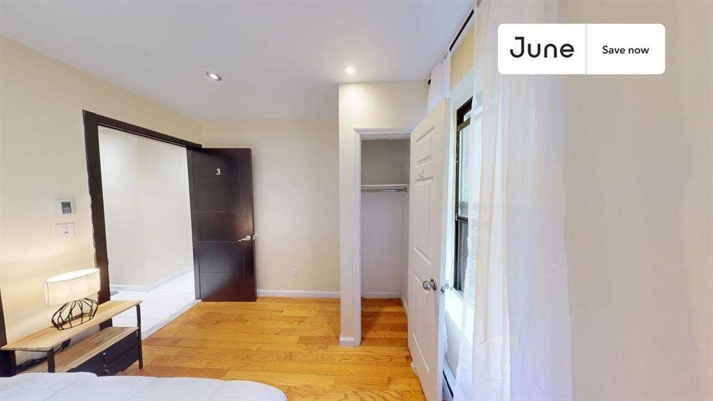 4 BR in New York City