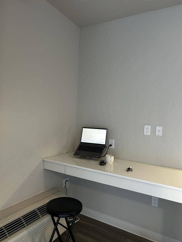 Lease Takeover for Studio