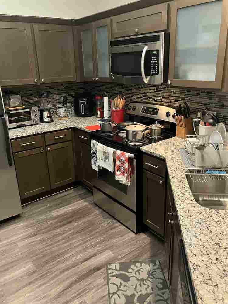 $ Room + pvt. bath - NW/Domain