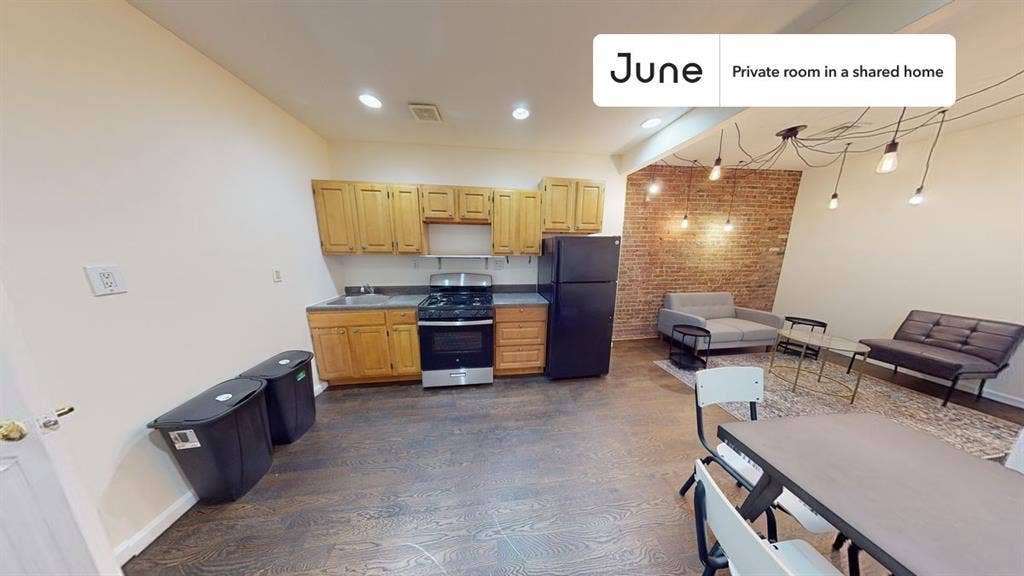 4 BR in New York City