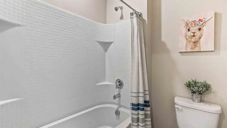 Room for Rent (Utilities Included)