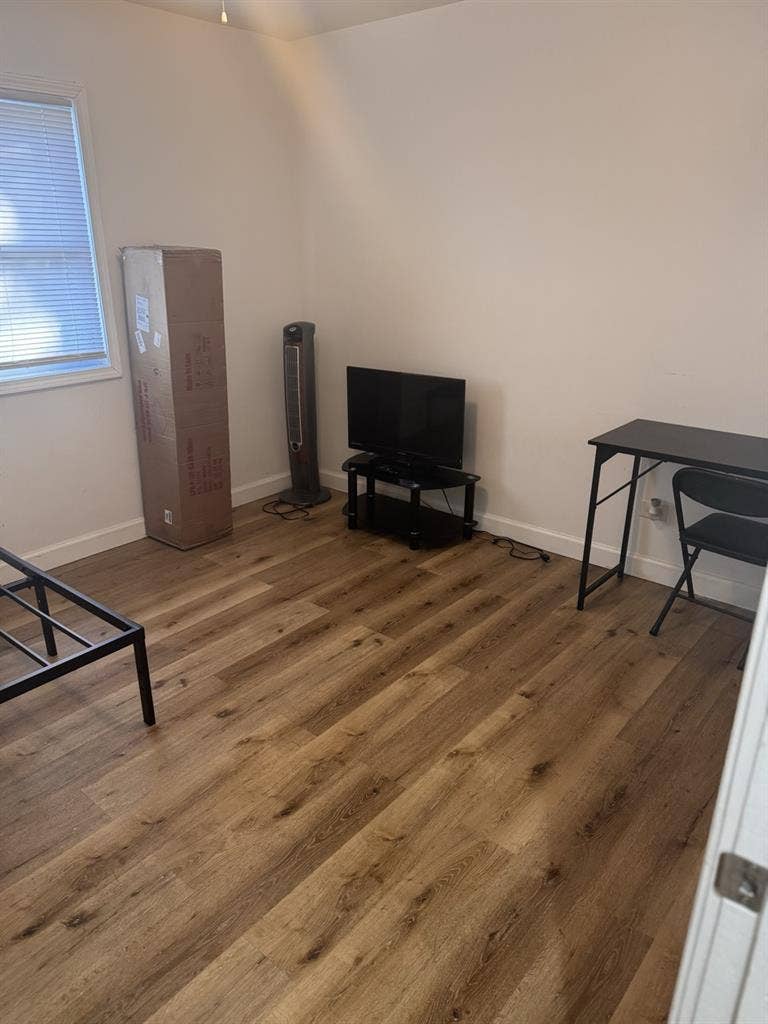 Private room for rent