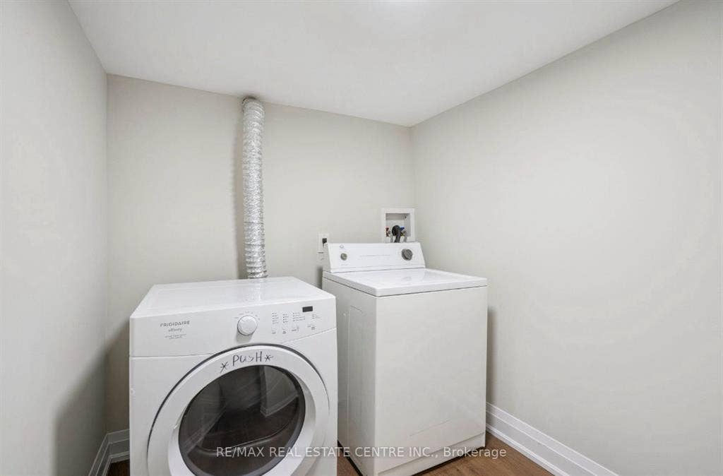 Newly Renovated 1-Bedroom Basement