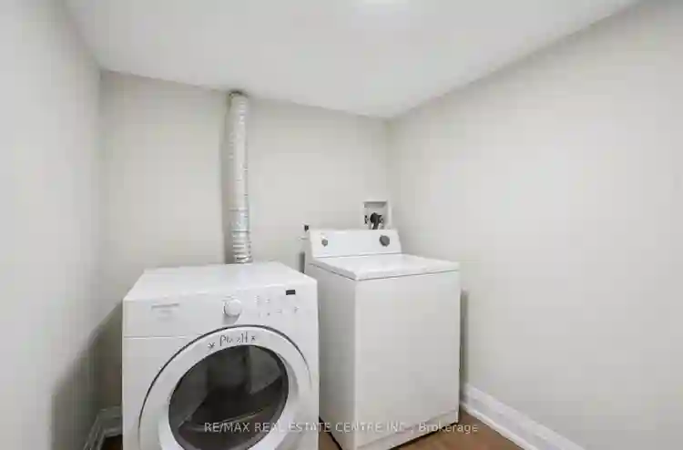 Newly Renovated 1-Bedroom Basement