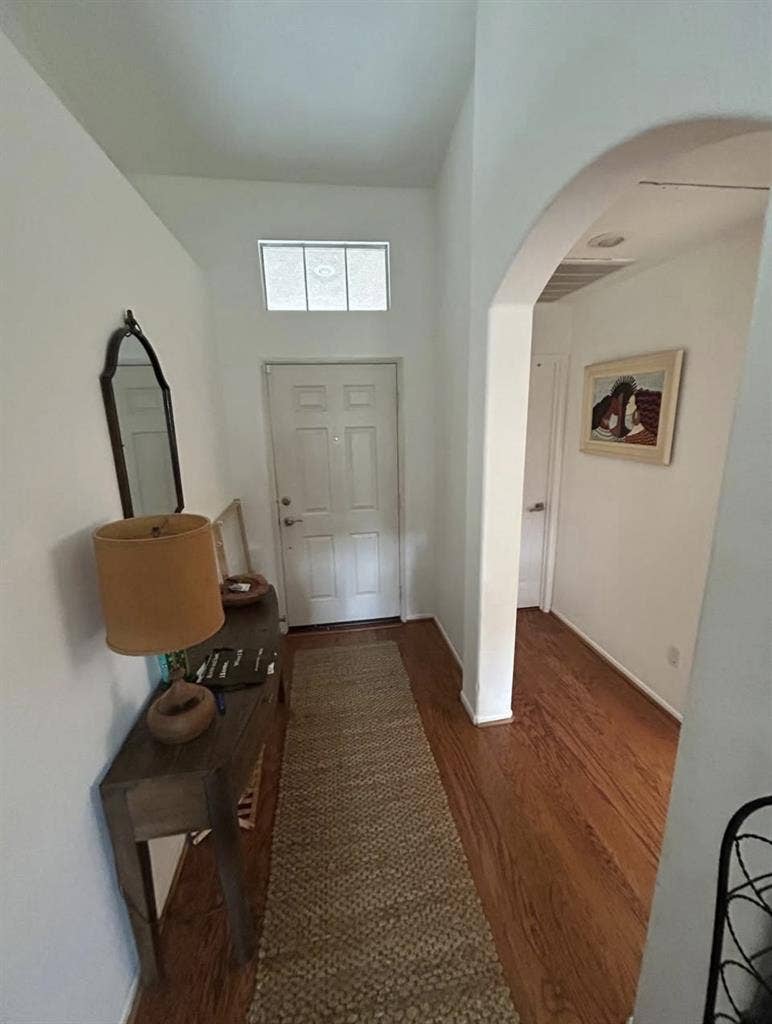 Looking for a female roommate!