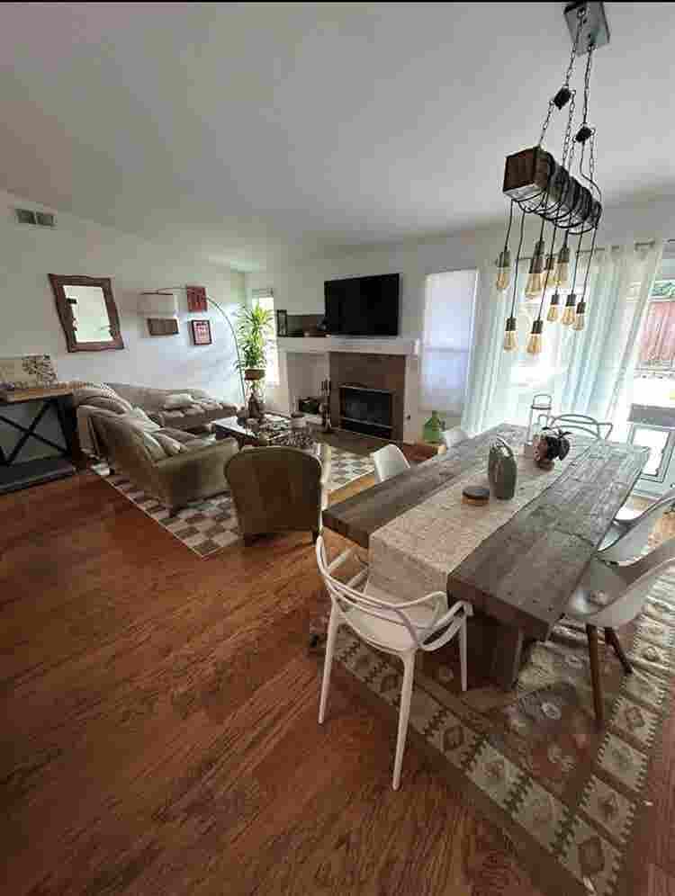 Looking for a female roommate!