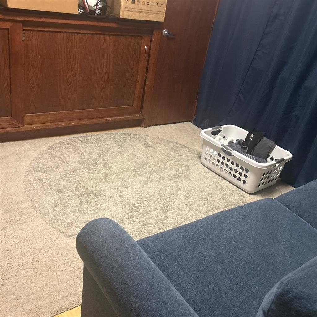 Nice room near Marquee & Walmart