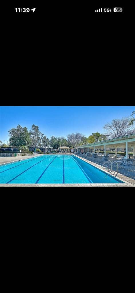 NICE PLACE LOOKING 4 GREAT TENANT !