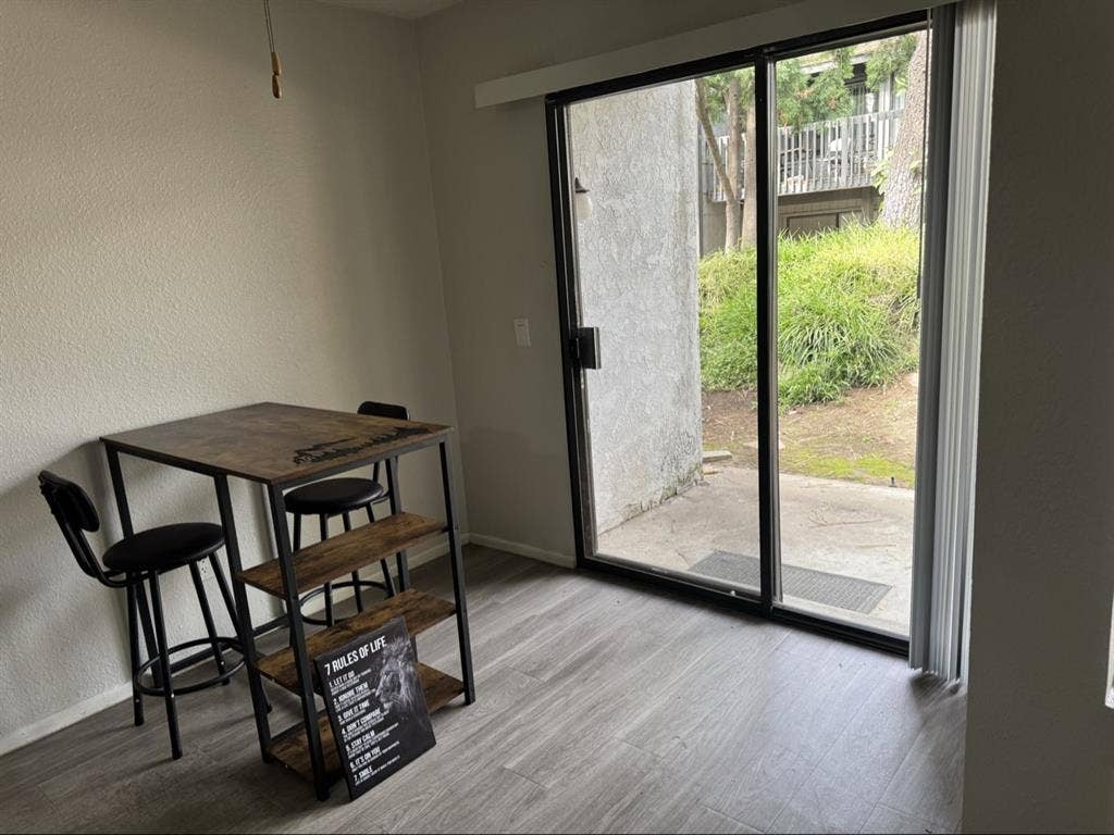 Master bedroom for rent