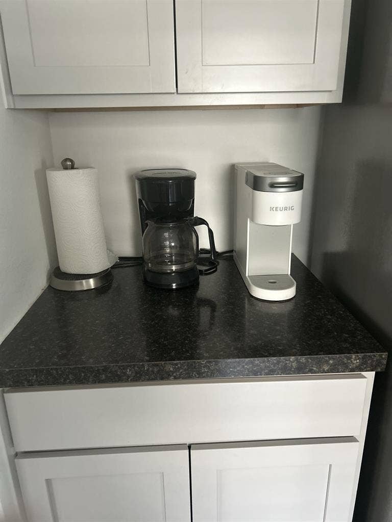 Cozy Bedroom & Bathroomm