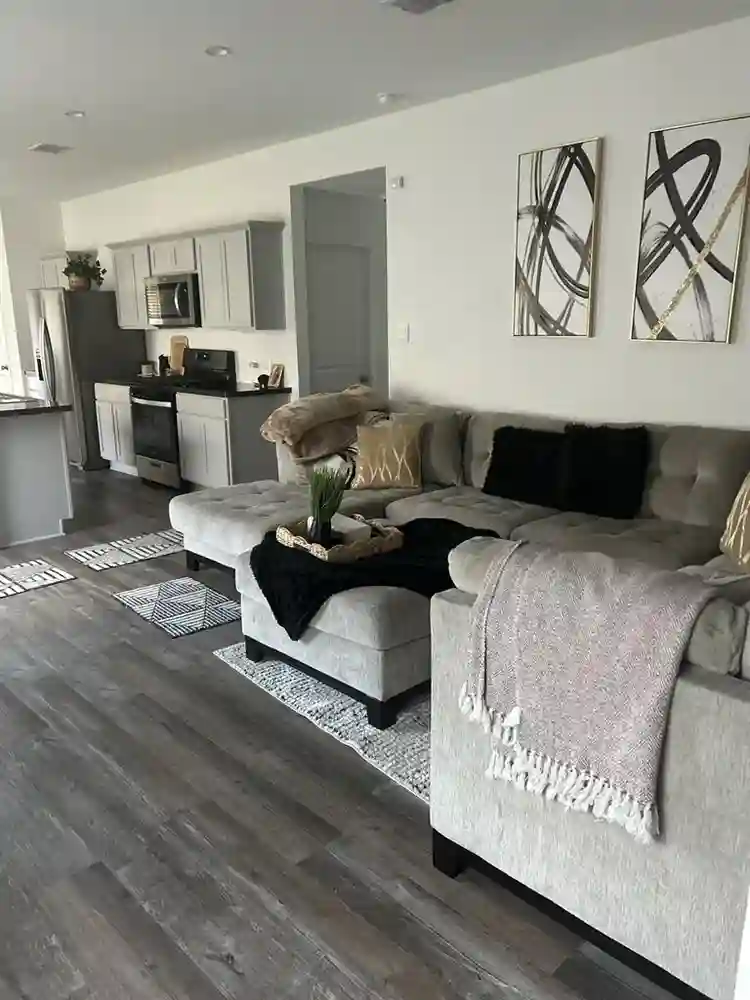 Cozy Bedroom & Bathroomm