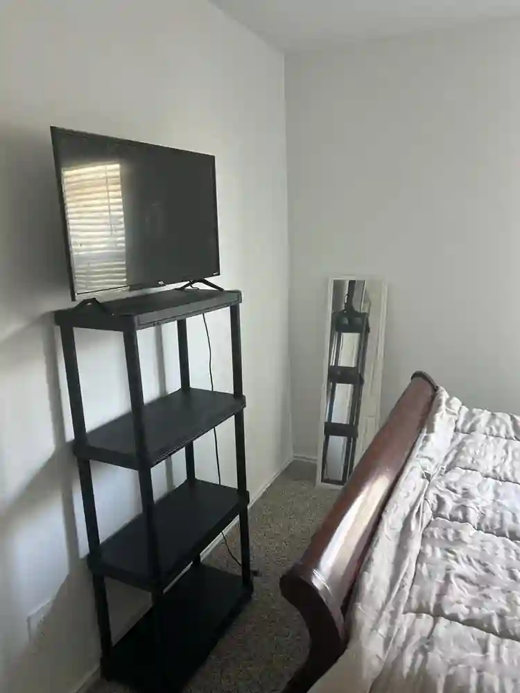 Cozy Bedroom & Bathroomm