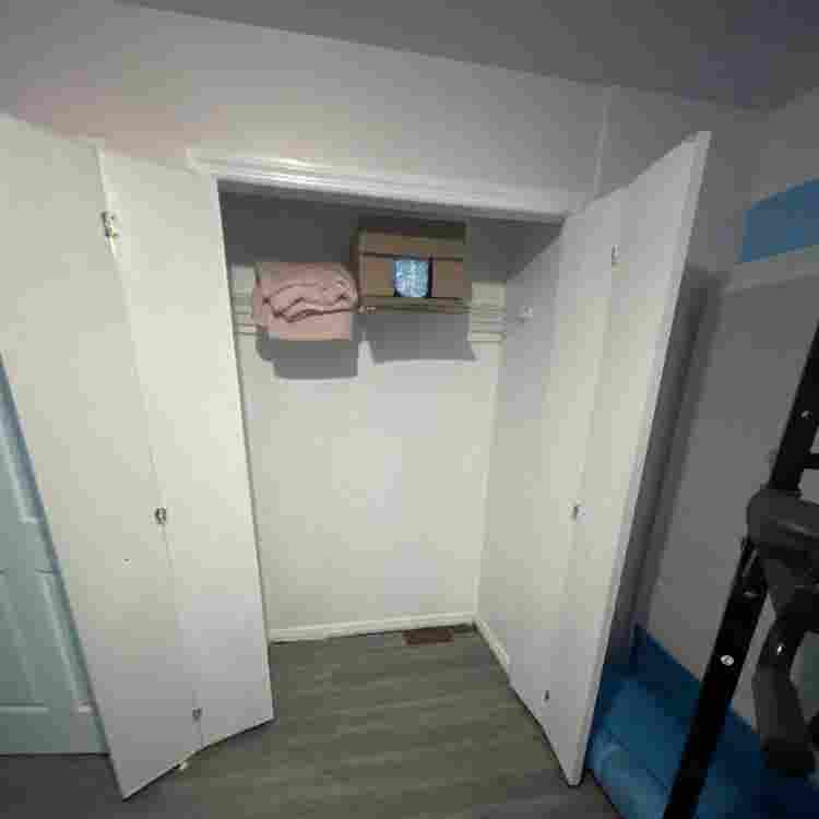 Renting a room in Corona queens