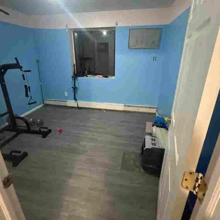 Renting a room in Corona queens