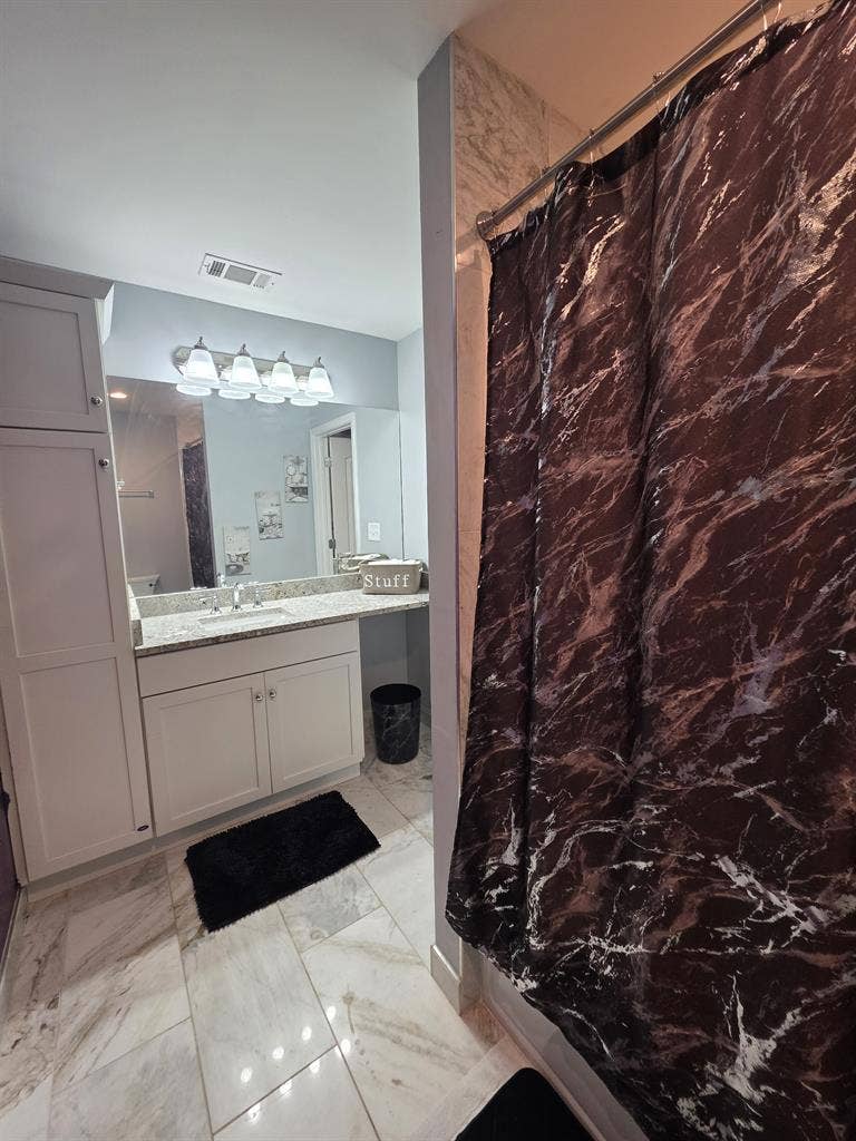 Beautiful Private Suite in Decatur