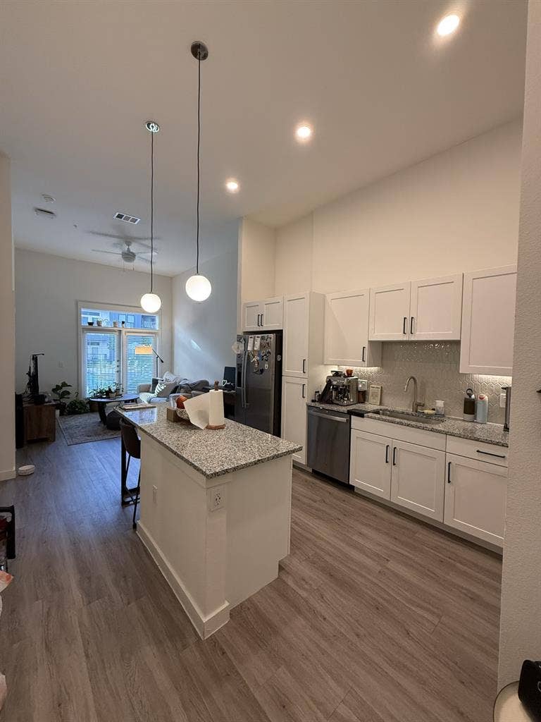 Lease Takeover: BR/1BA