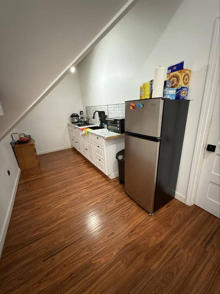 Two Bedroom Apt Everything Included