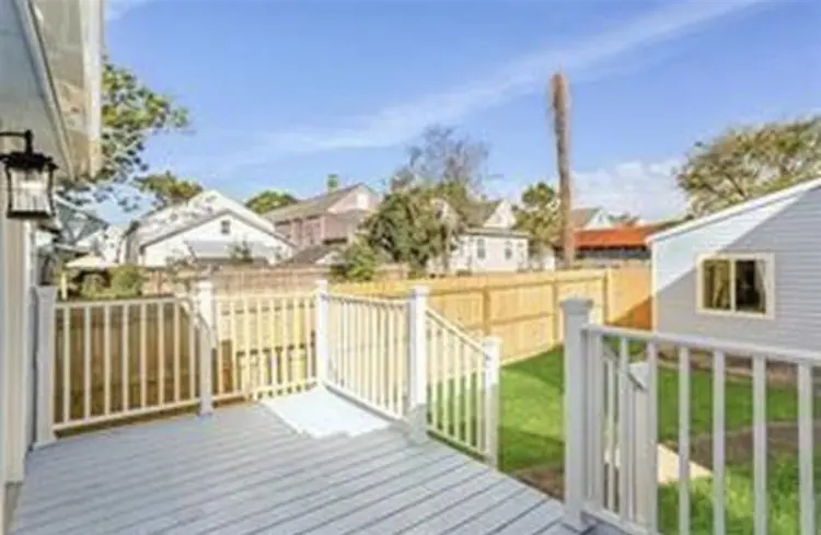 Room for Rent -Algiers Point