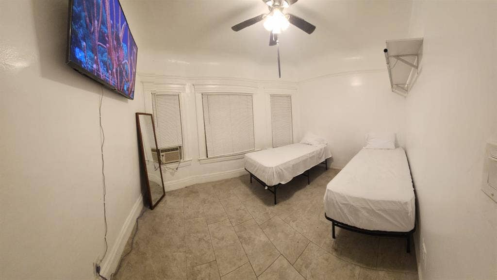 Room for rent South LA