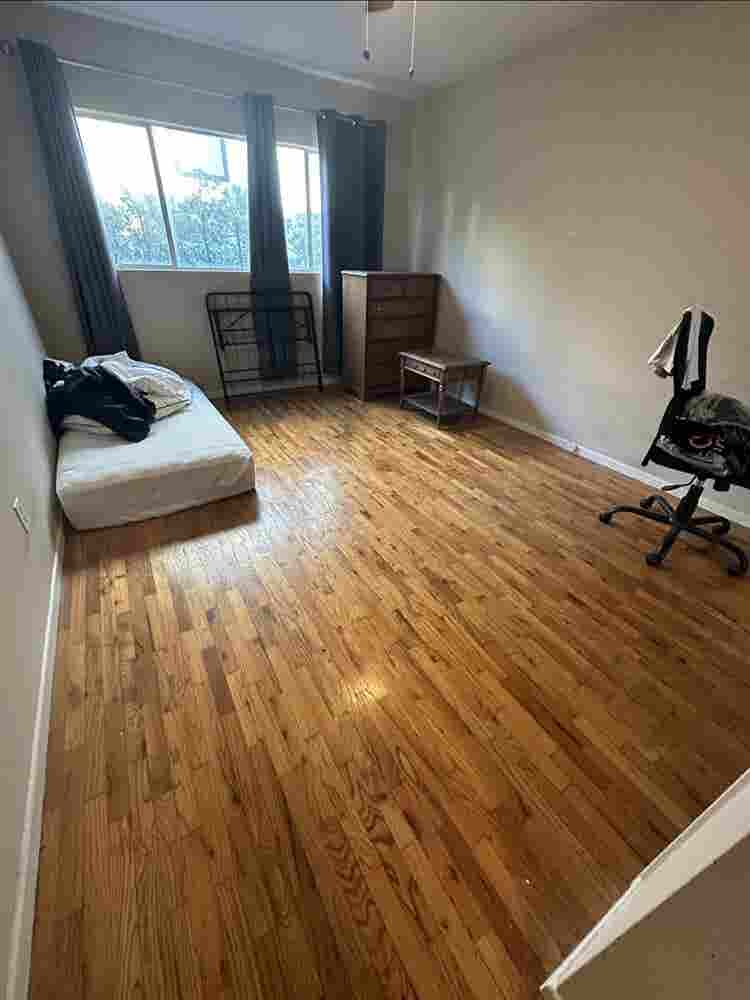 Bedroom available in WeHo in Jan