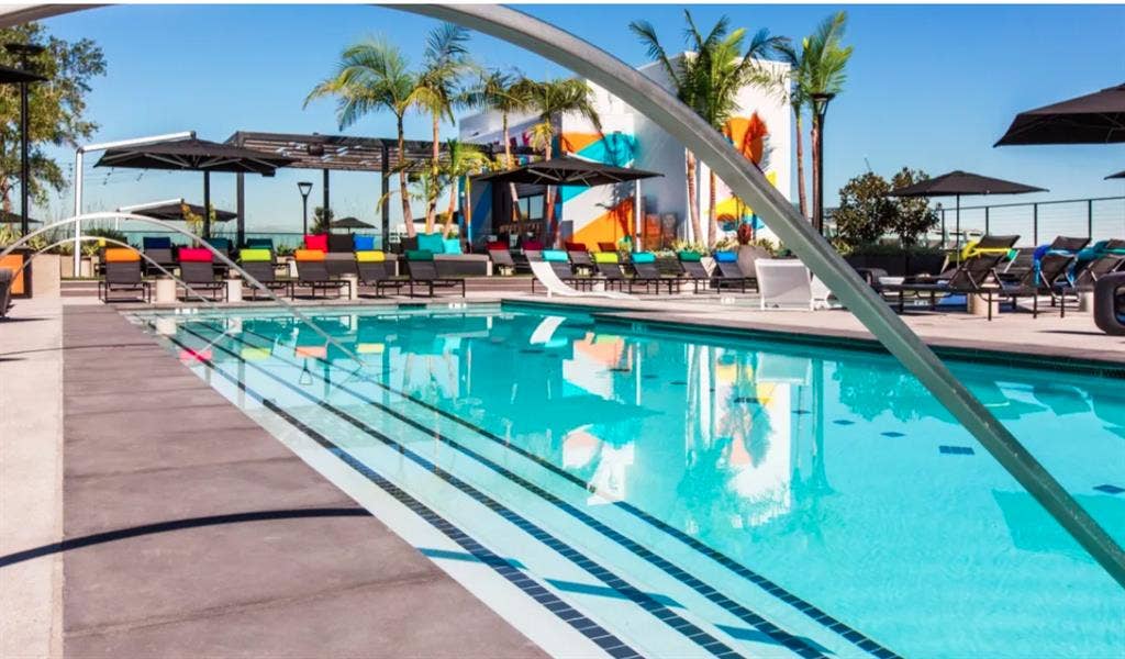 Luxury Room – Female Roommate